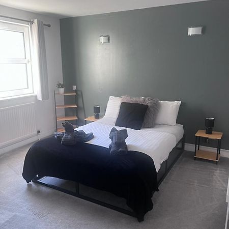Stylish Apartment In The Heart Of Inverness Esterno foto