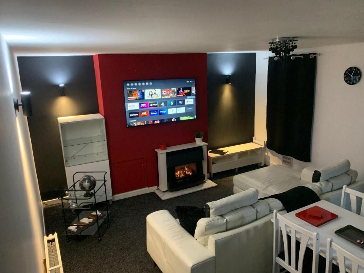 Stylish Apartment In The Heart Of Inverness Esterno foto