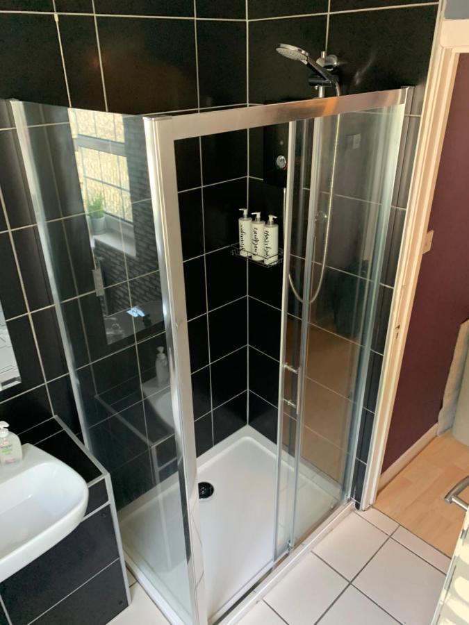 Stylish Apartment In The Heart Of Inverness Esterno foto